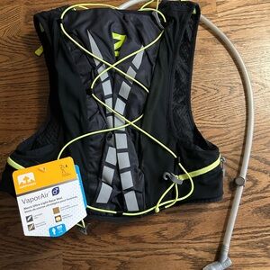 Nathan VaporAir Men’s Ultra-Light Race Vest 2L NWT